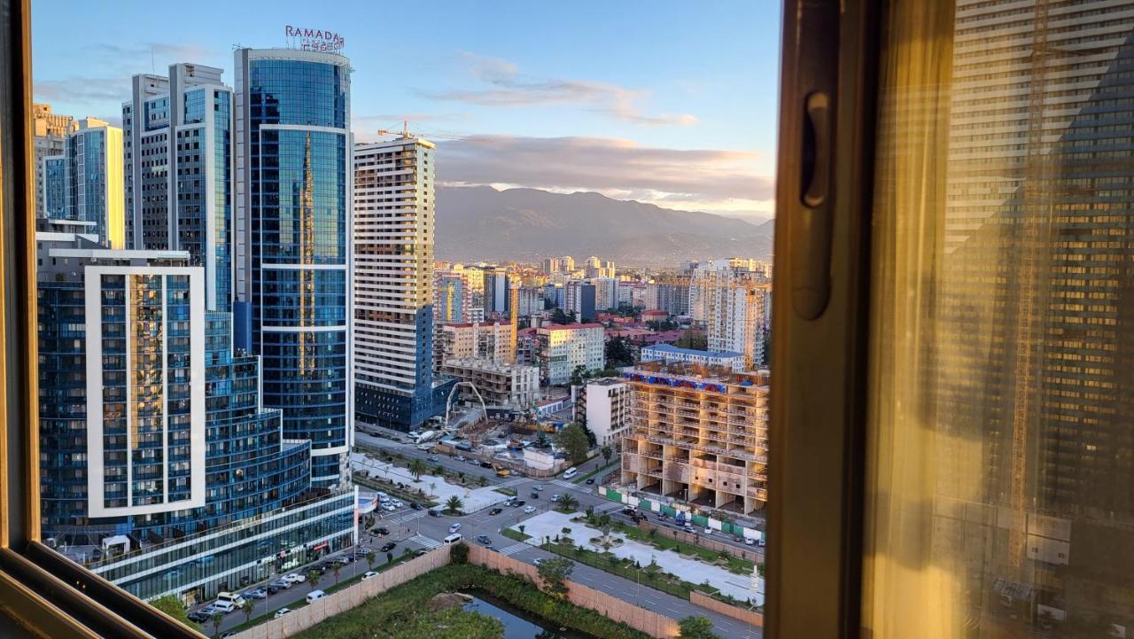 Black Sea Apartments Alliance Palace Батумі Екстер'єр фото